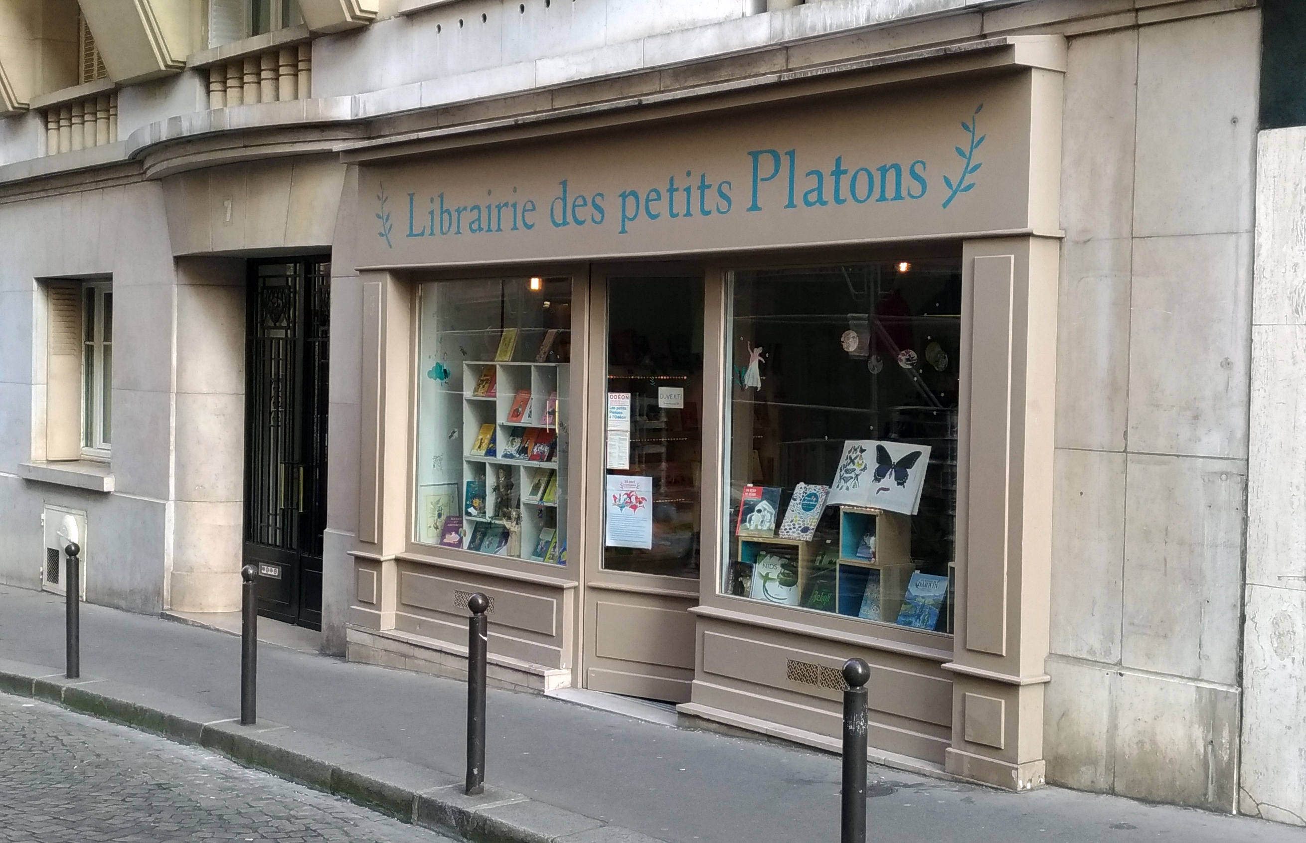 librairie-les-petits-platons-paris-5-semaest